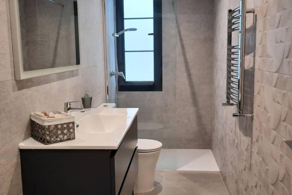 Apartamentos Milan 2 Овиедо Екстериор снимка
